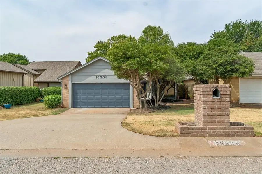 13509 Country Place, Oklahoma City, OK 73131 - #2