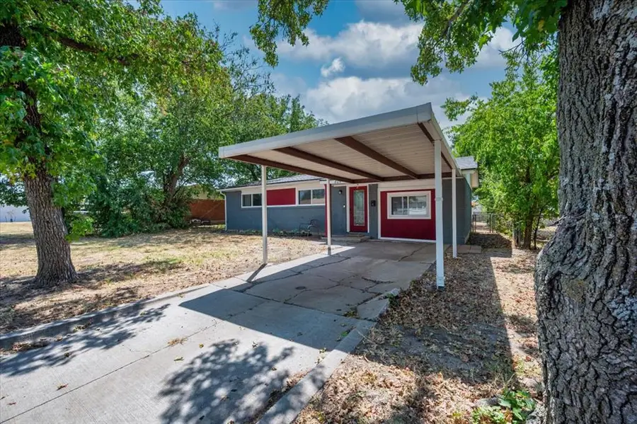 604 SW 14th Street, Moore, OK 73160 - #3
