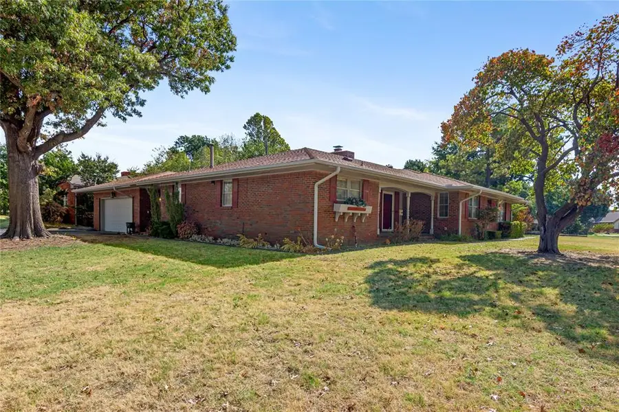 1609 Glenbrook Terrace, Nichols Hills, OK 73116 - #3