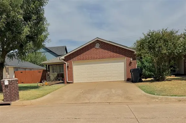 2545 Lynn Lane, Oklahoma City, OK 73120