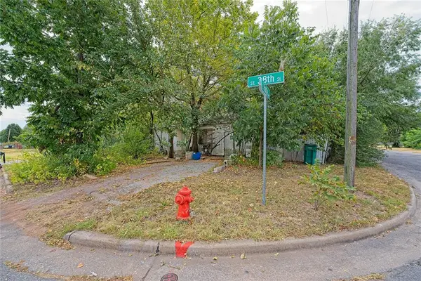1300 SE 38th Street, Oklahoma City, OK 73129