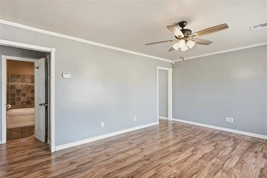548 E Ercoupe Drive, Midwest City, OK 73110 - #3