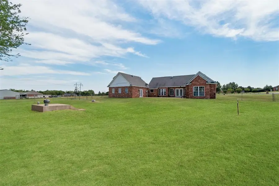 407 Dana Lane, McLoud, OK 74851 - #2