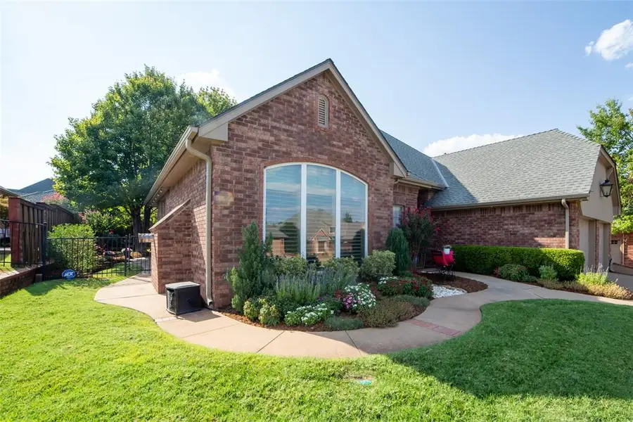 1605 Vandivort Place, Edmond, OK 73034 - #3