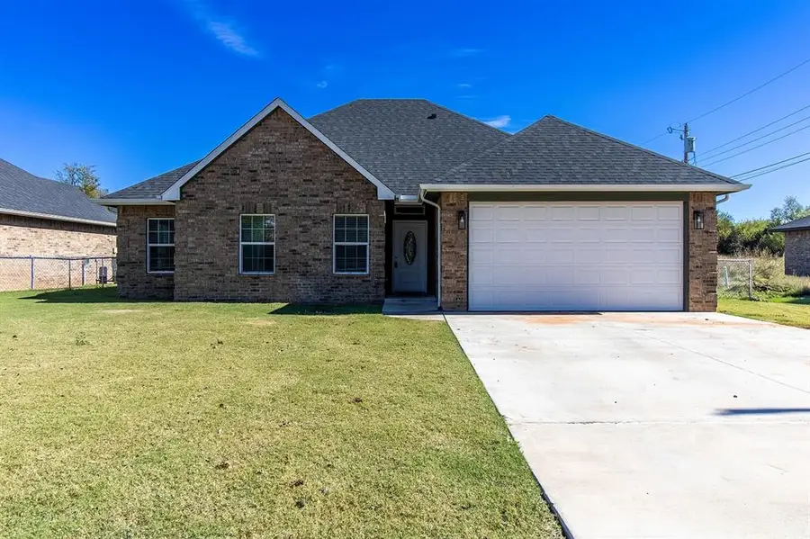 8816 N Shartel Avenue, Oklahoma City, OK 73114 - #2