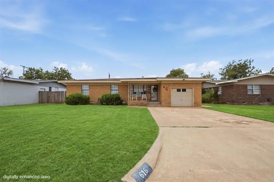 616 W Martha Street, Altus, OK 73521 - #3