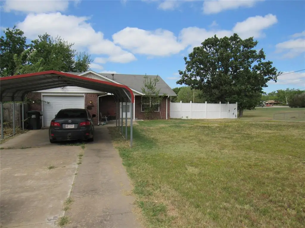 602 S 4th Street, Tecumseh, OK 74873 - #1