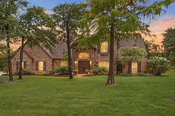 216 N Oaks Road, Harrah, OK 73045