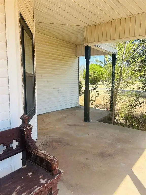 409 N Locust Street, Granite, OK 73547 - #2