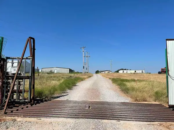 3330 County Street 2790, Cement, OK 73017