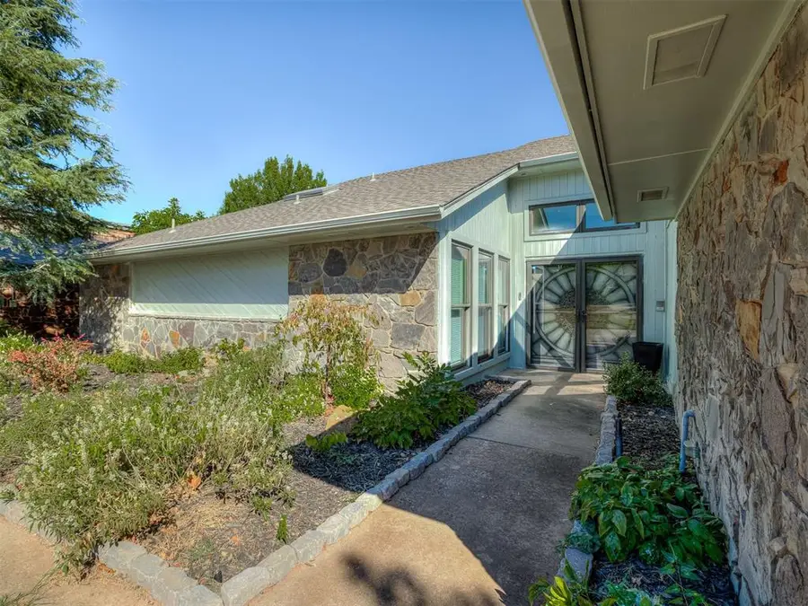 10604 Admiral Drive, Oklahoma City, OK 73162 - #2