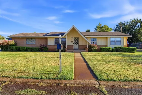 813 Standifer Road, Elk City, OK 73644