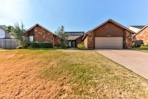 6004 Covington Lane, Warr Acres, OK 73132