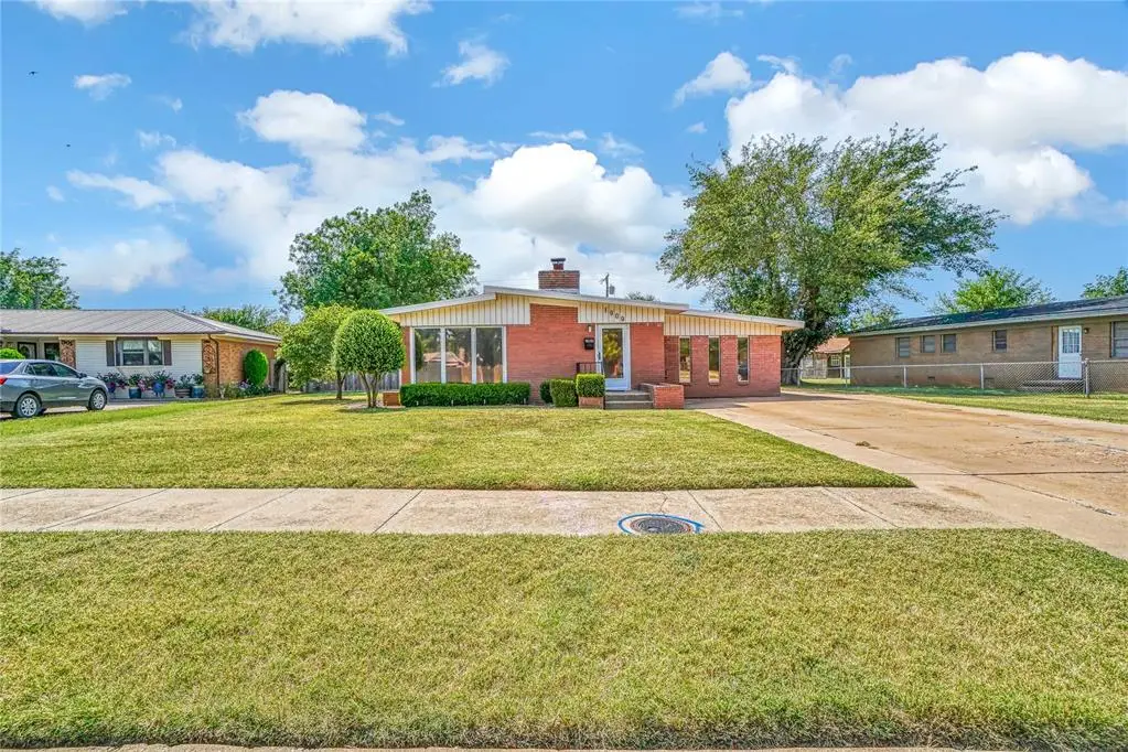 1909 N Flamingo Lane, Altus, OK 73521 - #1