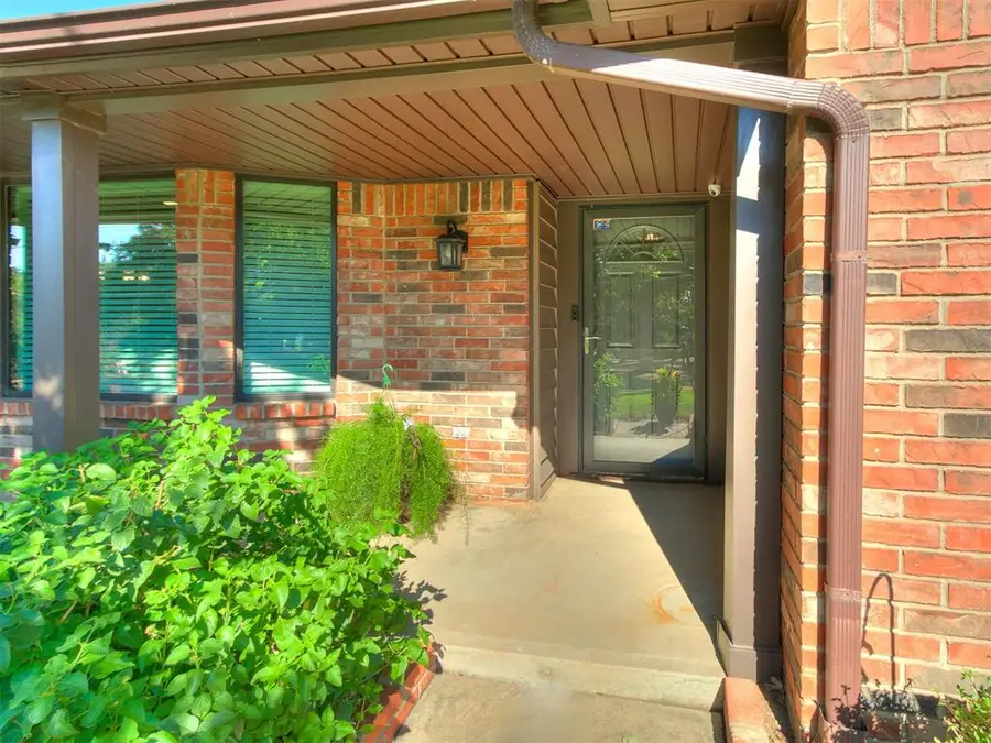 2420 N Eagle Lane, Oklahoma City, OK 73127 - #2