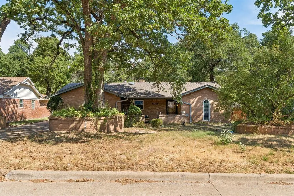 8121 NW 20th Terrace, Oklahoma City, OK 73127 - #1
