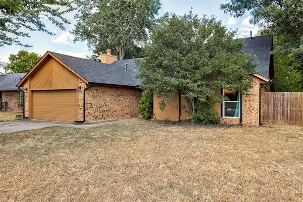 3300 N Meadowood Drive, Oklahoma City, OK 73110