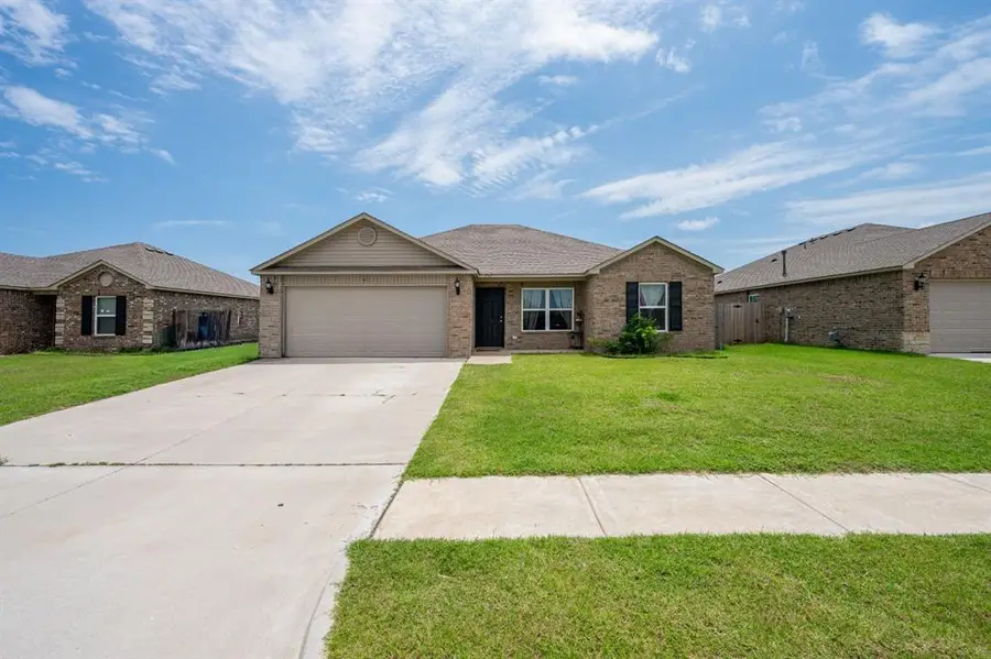 512 SE 5th Street, Newcastle, OK 73065 - #2