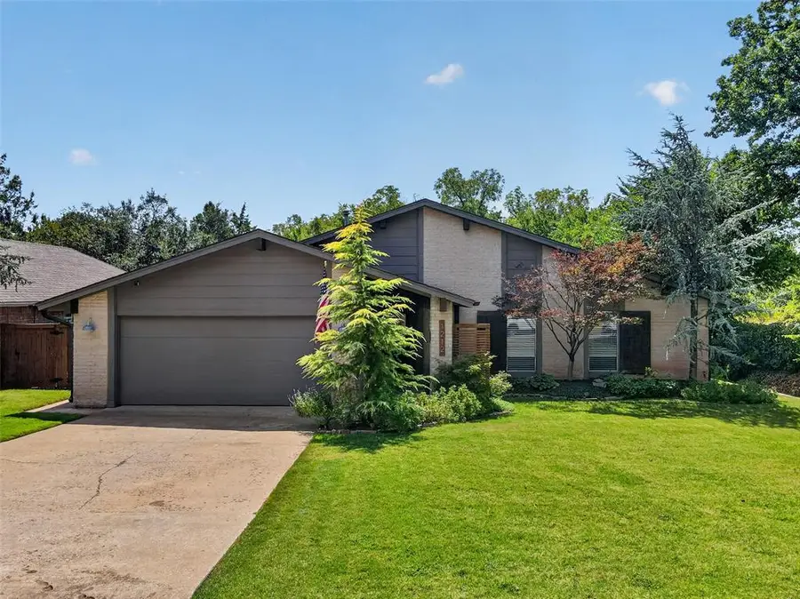 1212 Devonshire Court, Edmond, OK 73034 - #2