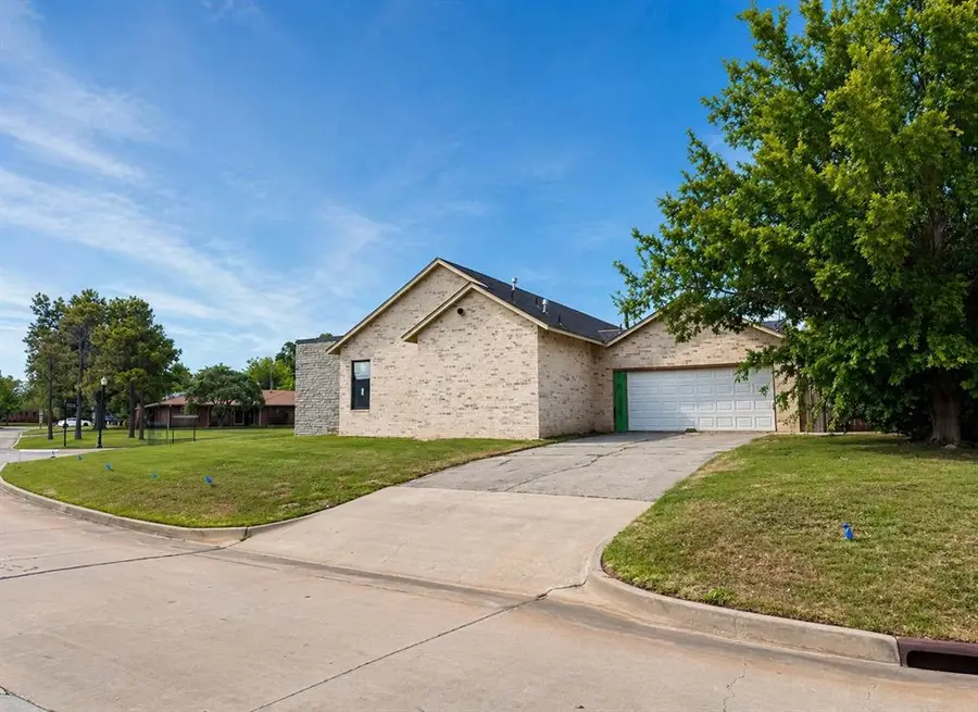 1601 Randel Road, Nichols Hills, OK 73116 - #3