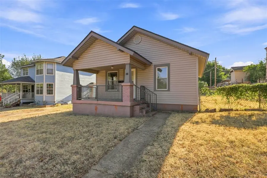 319 S 10th Street, Kingfisher, OK 73750 - #3