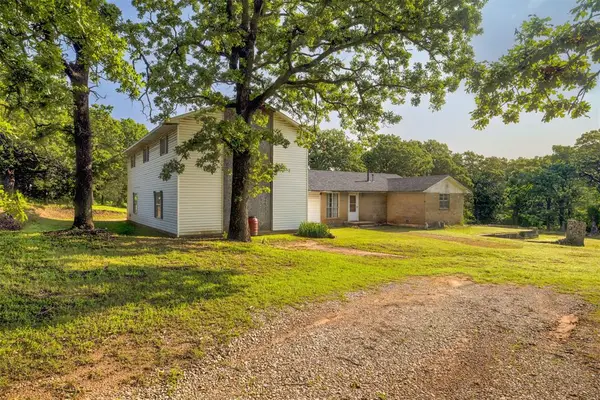 9595 Brangus Road, Meeker, OK 74855