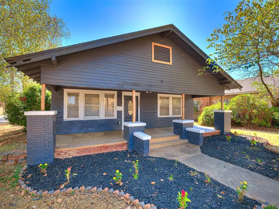 1001 S 9th Street, Chickasha, OK 73018 - #2