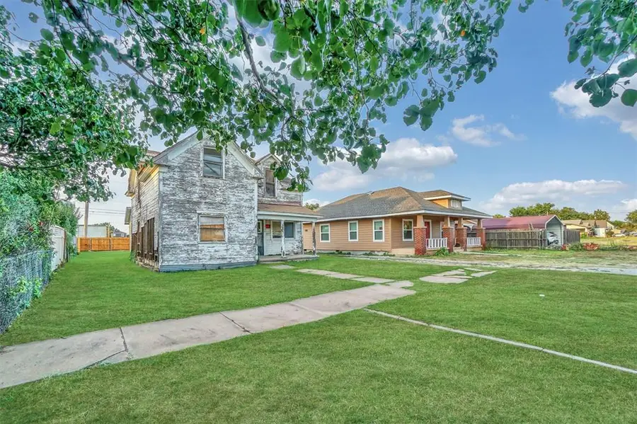 309 E Walnut Street, Altus, OK 73521 - #3