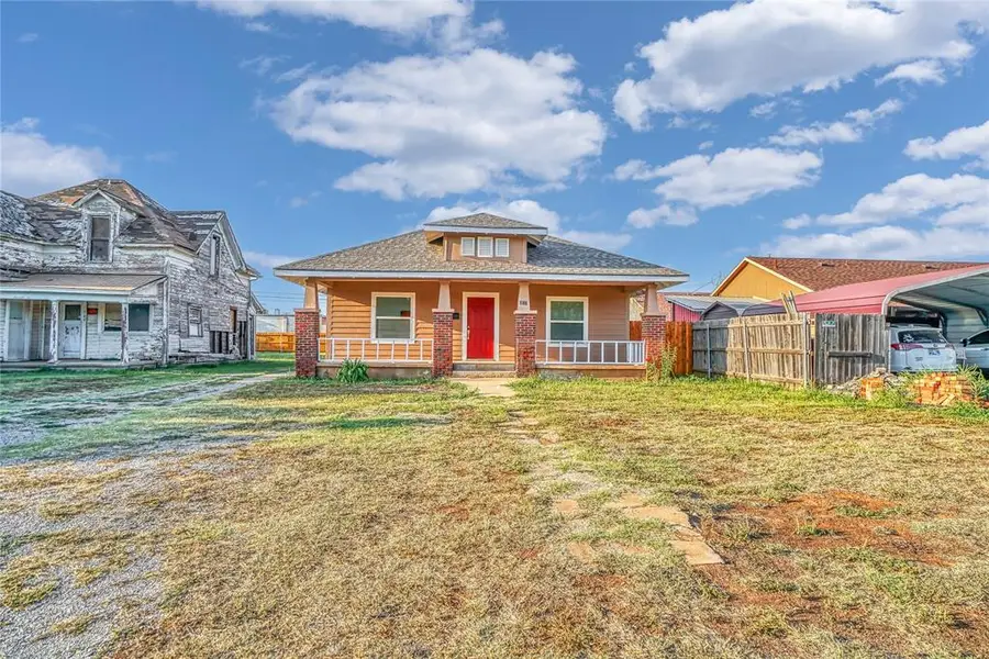 311 E Walnut Street, Altus, OK 73521 - #2
