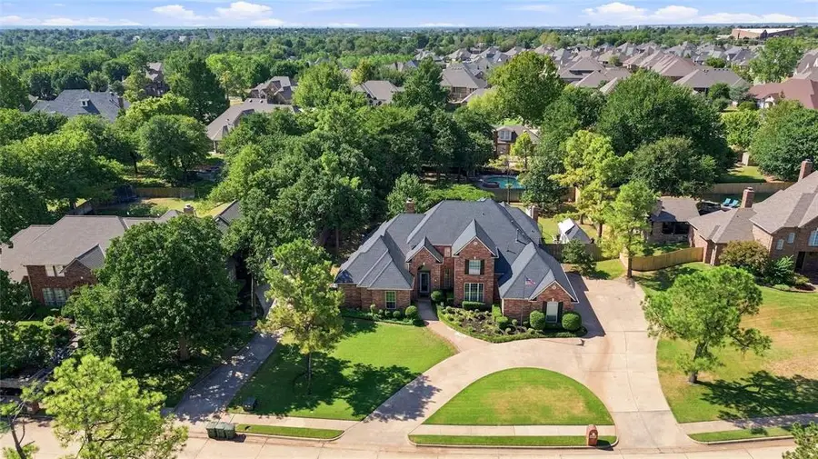 2000 E Cambridge Way, Edmond, OK 73013 - #2
