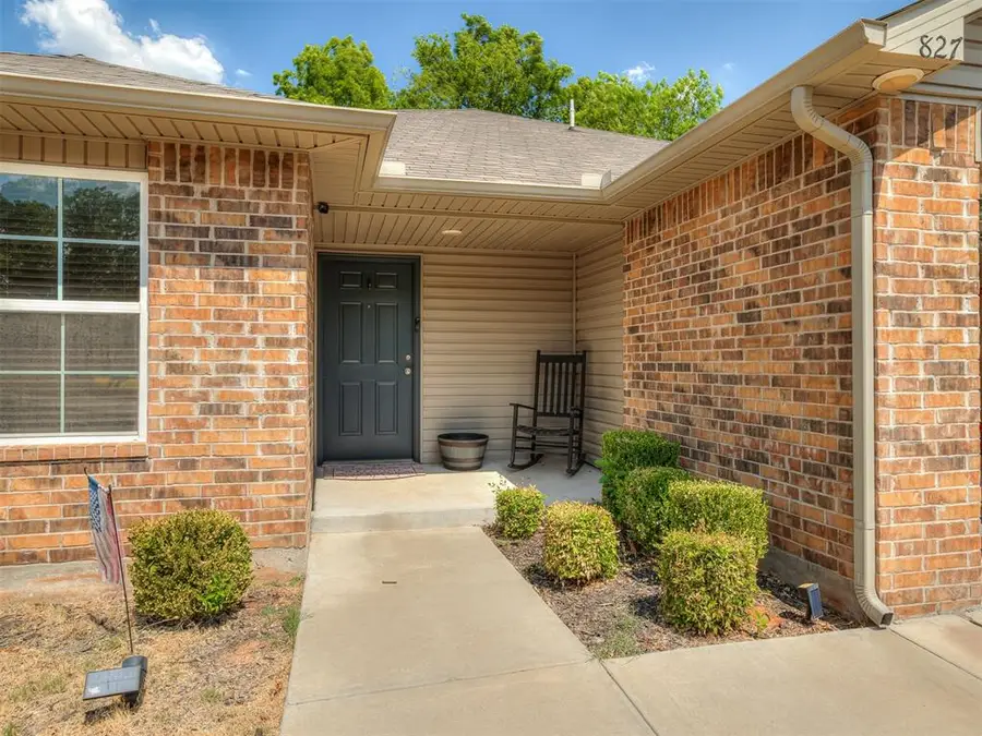 827 Highgarden Circle, Noble, OK 73068 - #2