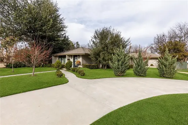 1801 Westminster Place, Nichols Hills, OK 73120
