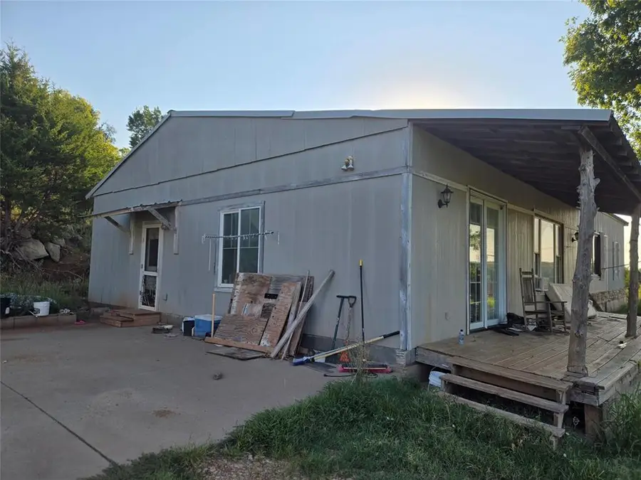 4760 E Bender Road, Newkirk, OK 74647 - #3