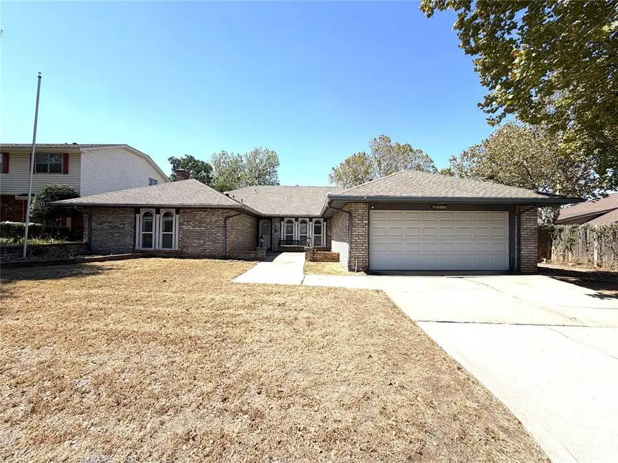 9217 Sutton Place, Oklahoma City, OK 73132 - #3