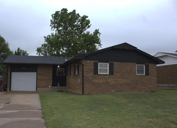 1306 SE Barclay Road, Lawton, OK 73501