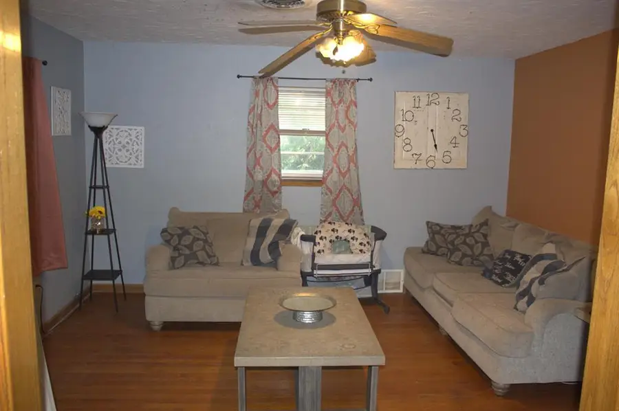 1306 SE Barclay Road, Lawton, OK 73501 - #2