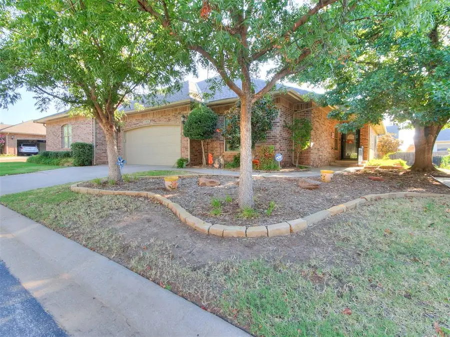 15908 Sonoma Court, Edmond, OK 73013 - #3