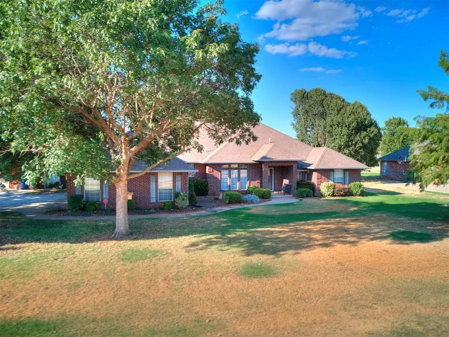 1427 Grand View Way, Mustang, OK 73064 - #2