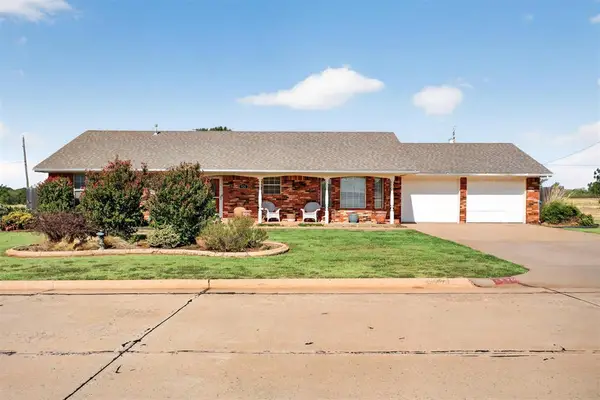 920 Mcdonald Terrace, Cordell, OK 73632