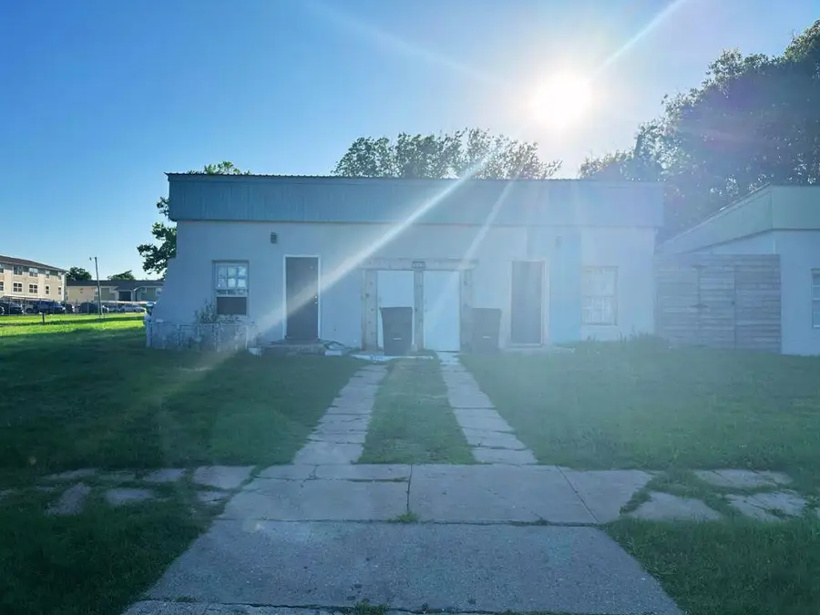 402 NW 3rd Street, Lawton, OK 73507 - #2