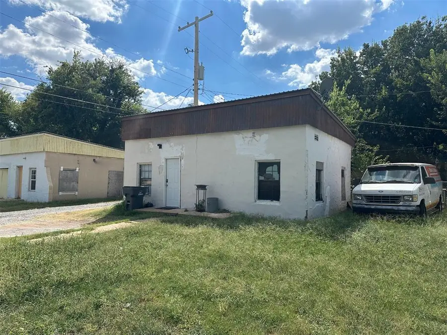 408 NW 3rd Street, Lawton, OK 73507 - #2