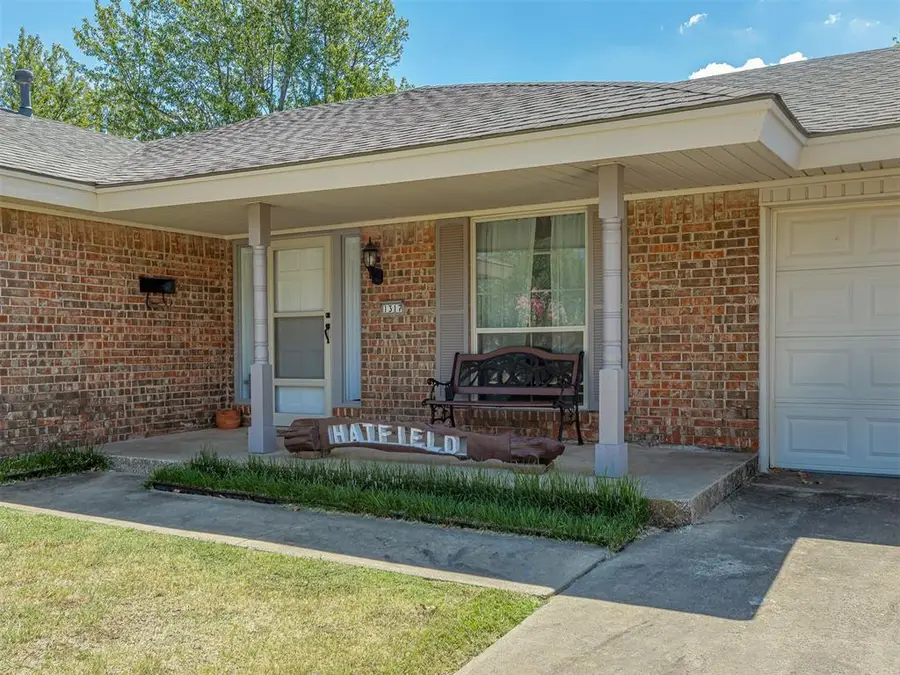 1317 California Avenue, Chickasha, OK 73018 - #3