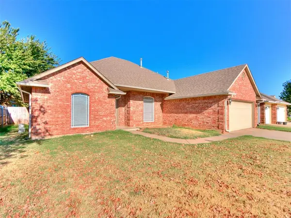 3905 Ashley Terrace, Yukon, OK 73099