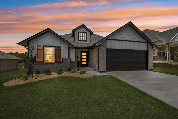 8125 Mountain Oak Drive, Edmond, OK 73034