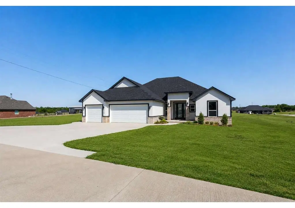 2440 Canyon Circle, Blanchard, OK 73010 - #1