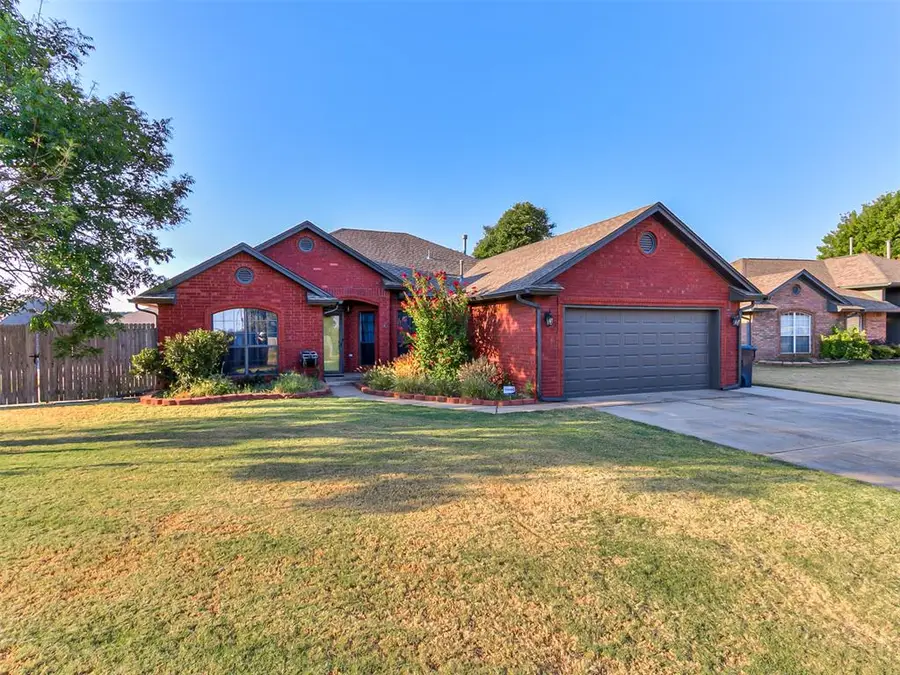 10400 NW 42nd Street, Yukon, OK 73099 - #2