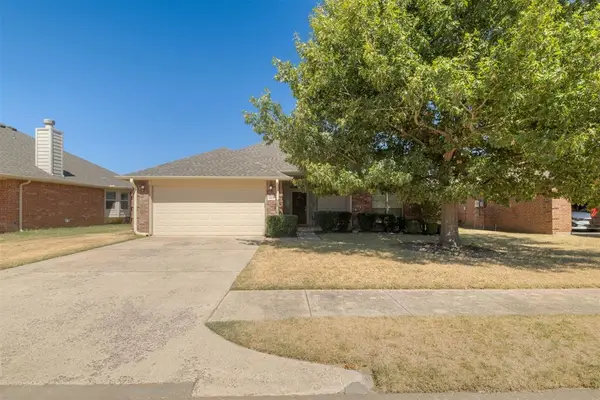 9953 SW 23rd Street, Yukon, OK 73099