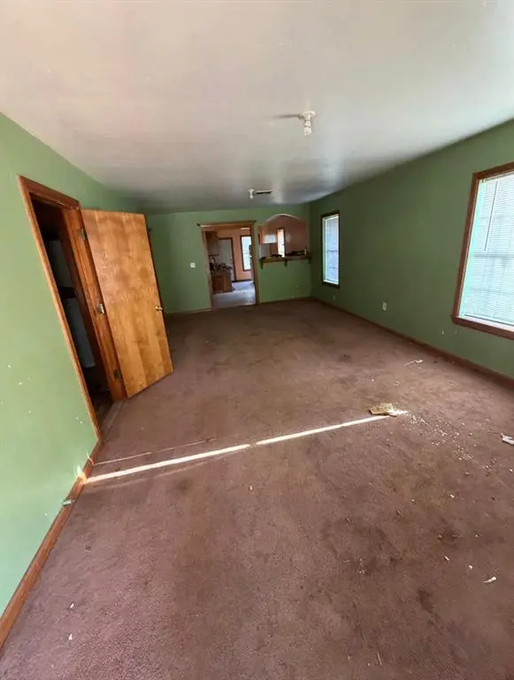 2124 SW 21st Street, Oklahoma City, OK 73108 - #2