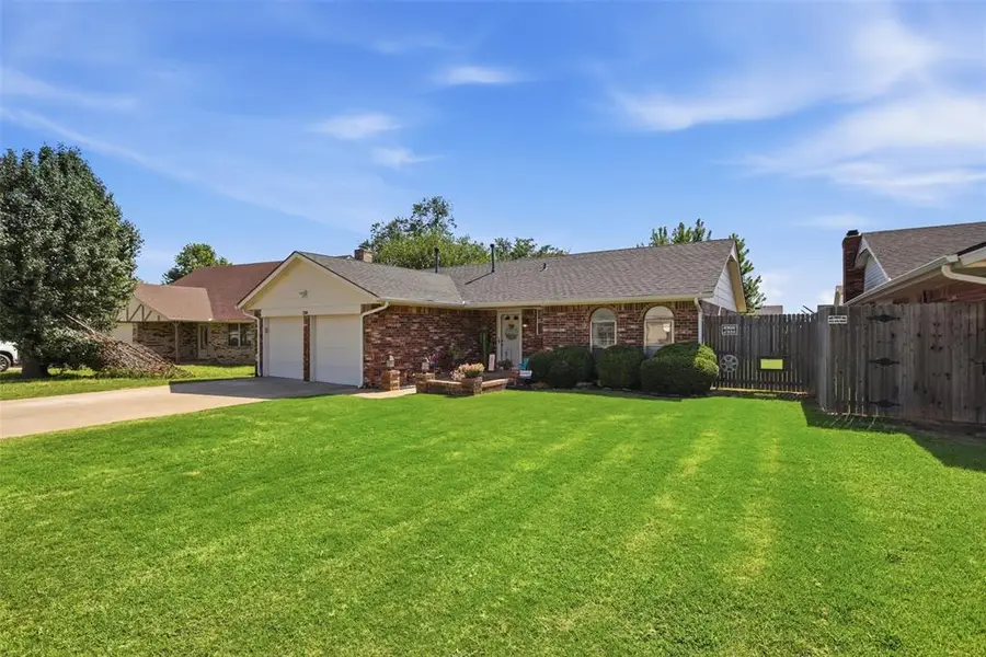300 S Bouziden Drive, Moore, OK 73160 - #3