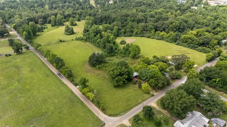 8 Chipmunk Road, Broken Bow, OK 74728 - #2